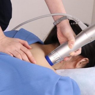 Shockwave Therapy vs. Traditional Treatment