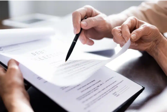 5 Key Reasons to Hire a Commercial Debt Collection Attorney