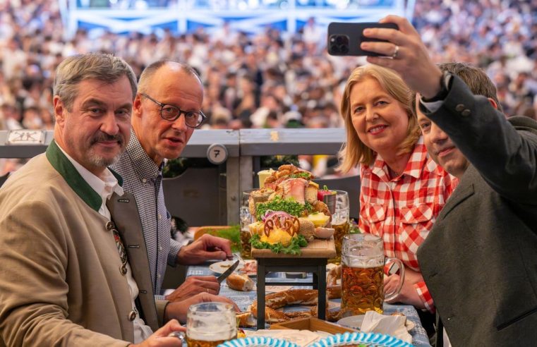 Beste in München konzentriert sich auf das Oktoberfest; Berlin konzentriert sich auf die Straßenkultur